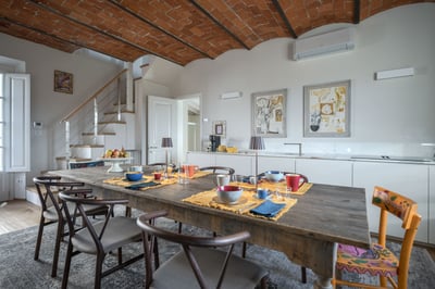 Luxury Villa Photo #25