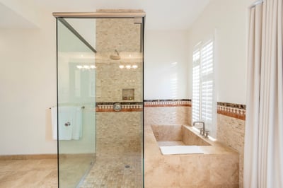 Luxury Villa Photo #39