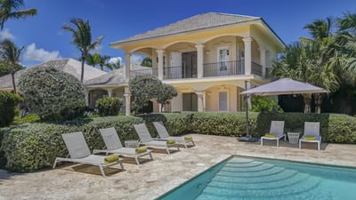 Luxury Villa Photo #2