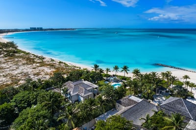 Luxury Villa Photo #9