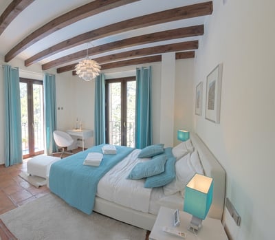 Luxury Villa Photo #32