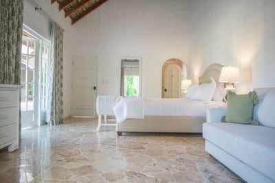 Luxury Villa Photo #17