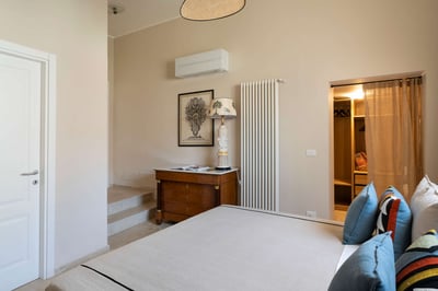 Luxury Villa Photo #34