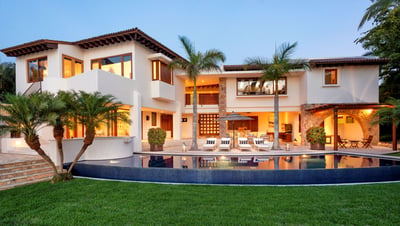 Luxury Villa Photo #2
