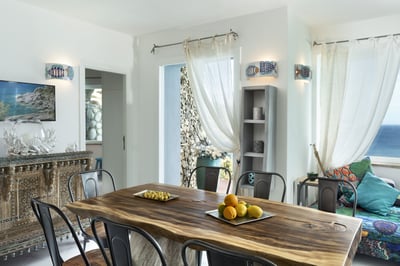 Luxury Villa Photo #26