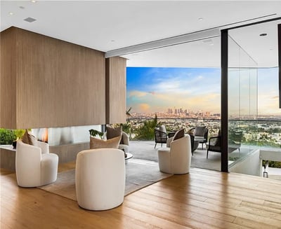 Luxury Villa Photo #21