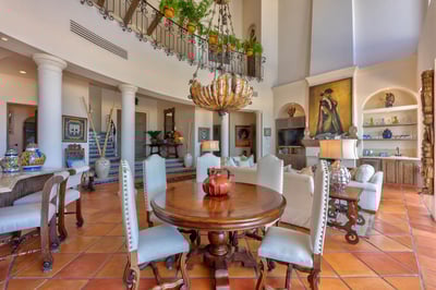 Luxury Villa Photo #15