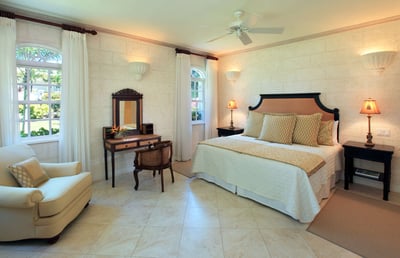 Luxury Villa Photo #10