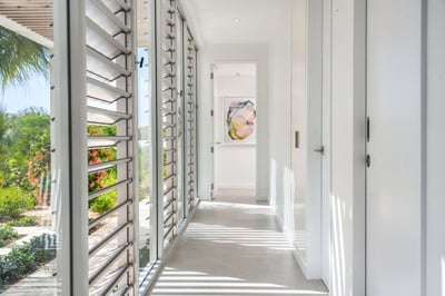 Luxury Villa Photo #10