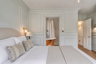 Luxury Villa Photo #50