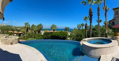 Luxury Villa Photo #8
