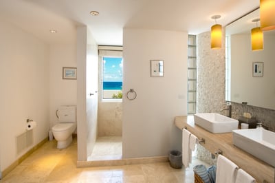 Luxury Villa Photo #24