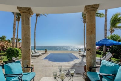 Luxury Villa Photo #3