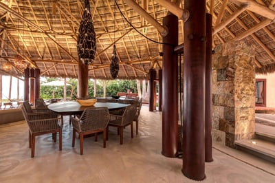 Luxury Villa Photo #25