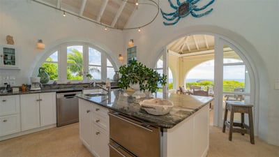 Kitchen & Dining Area