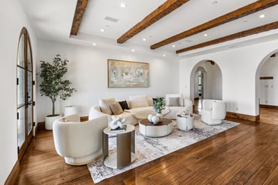 Luxury Villa Photo #21
