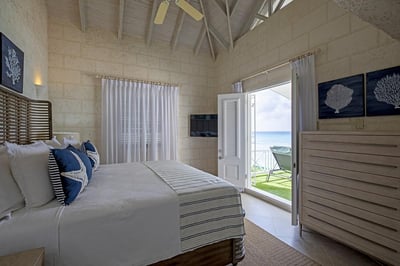 Luxury Villa Photo #17