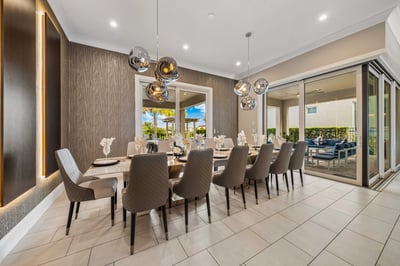 Luxury Villa Photo #16