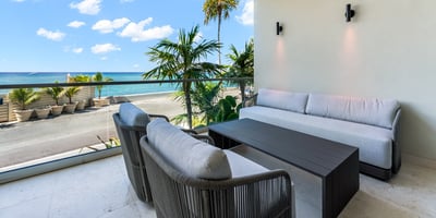 Luxury Villa Photo #3