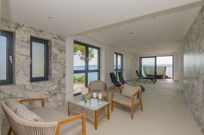 Luxury Villa Photo #50