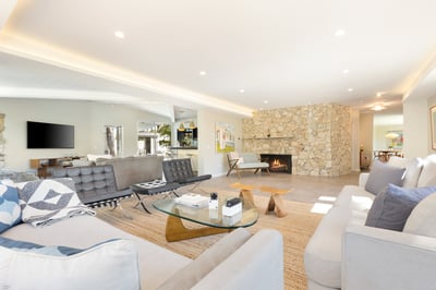 Luxury Villa Photo #18