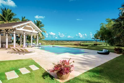 Luxury Villa Photo #2