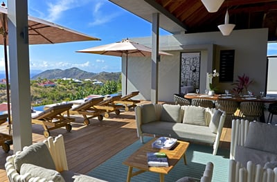 Outdoor Lounge