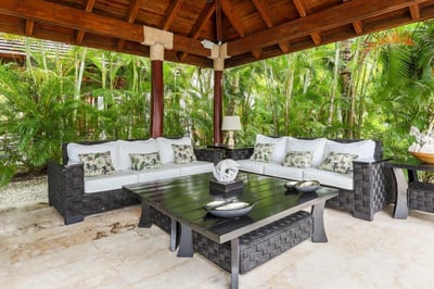 Luxury Villa Photo #12