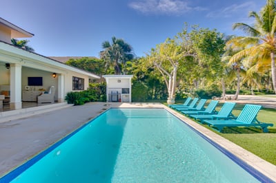 Luxury Villa Photo #12