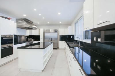 Luxury Villa Photo #17
