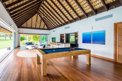 Luxury Villa Photo #13