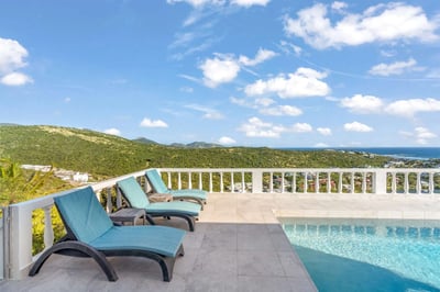 Luxury Villa Photo #2