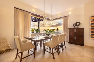 Luxury Villa Photo #26