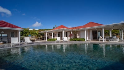 Pool & Terrace