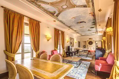 Luxury Villa Photo #5