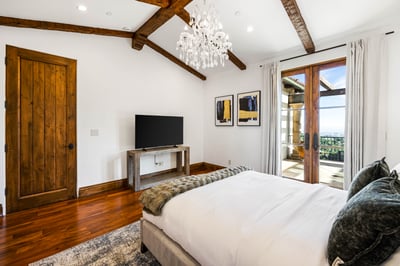 Luxury Villa Photo #57