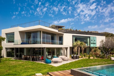 Luxury Villa Photo #7