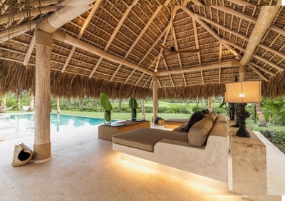 Luxury Villa Photo #21