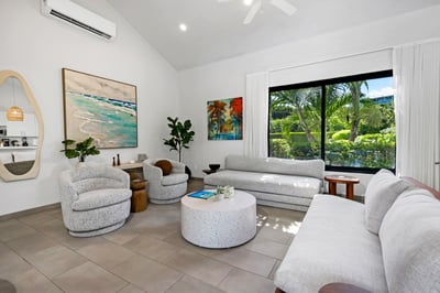 Luxury Villa Photo #12