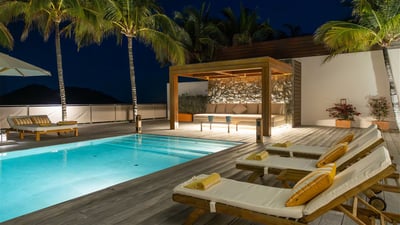 Luxury Villa Photo #15