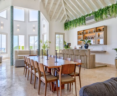 Luxury Villa Photo #18