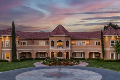 Luxury Villa Photo #14