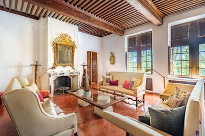Luxury Villa Photo #16