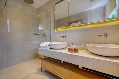 Luxury Villa Photo #37