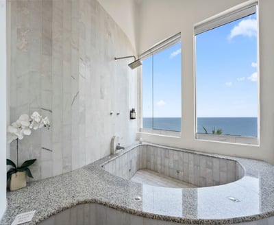 Luxury Villa Photo #50