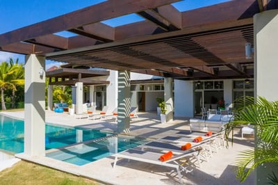 Luxury Villa Photo #13
