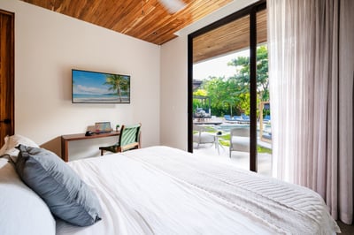 Luxury Villa Photo #24