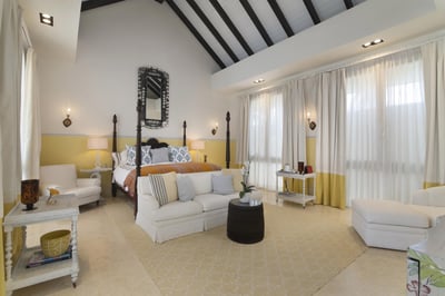 Luxury Villa Photo #16