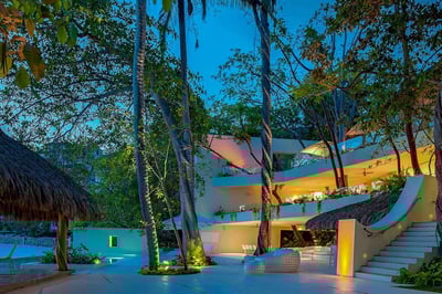 Luxury Villa Photo #5