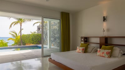 Luxury Villa Photo #22
